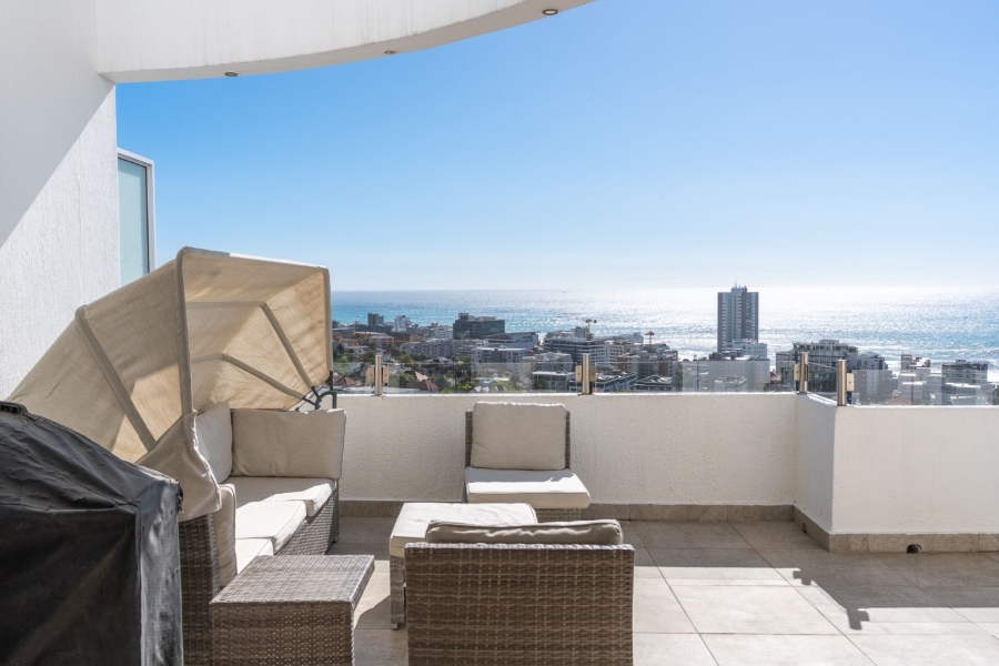 3 Bedroom Property for Sale in Fresnaye Western Cape